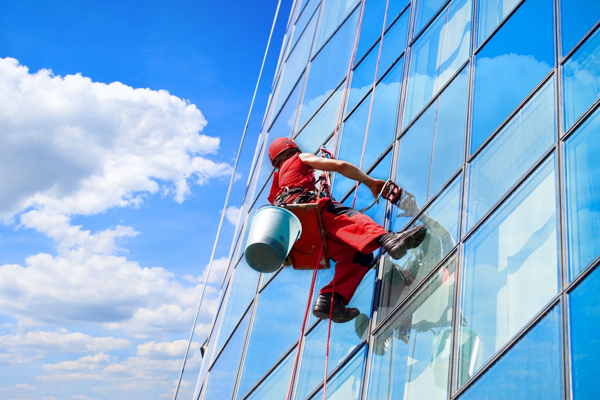 Grand Rapids-Based Award Window Cleaning Acquires Blue Sky Window Cleaners